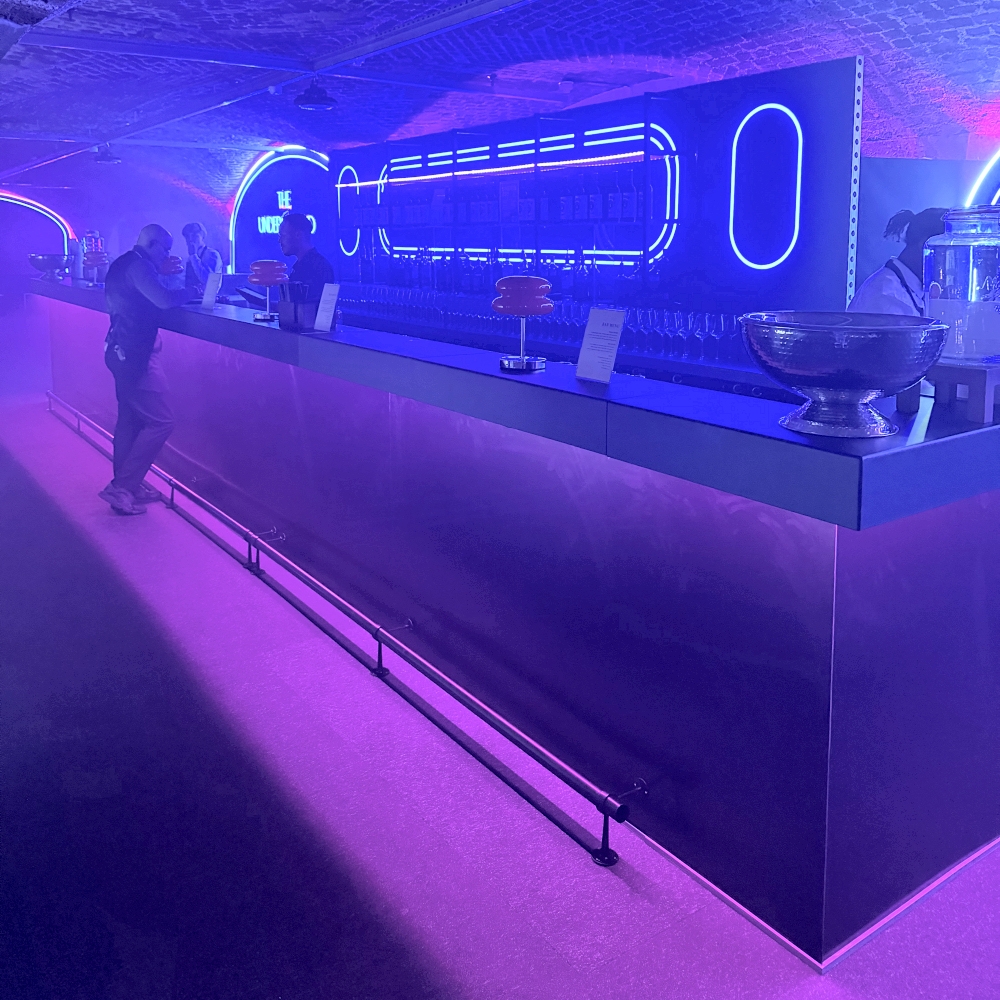 15m Rectangular Bar with 6m LED Backwall